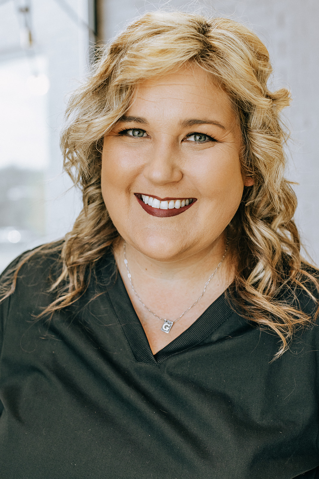 Microendodontics Kelly assistant